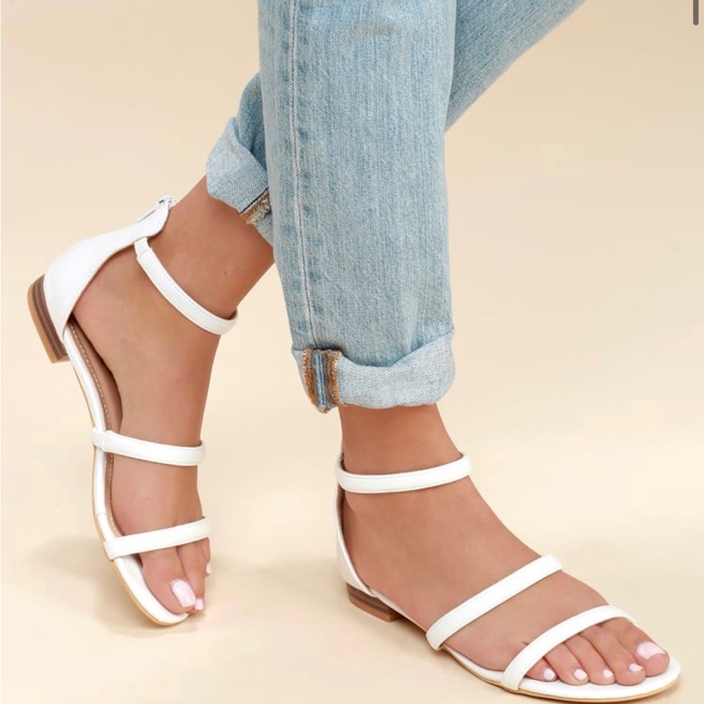 Lulu’s sandals